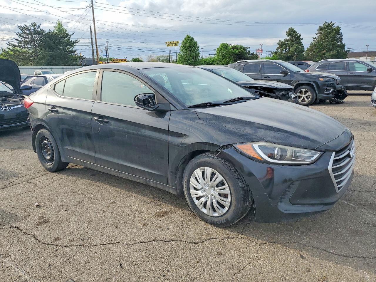 2017 HYUNDAI ELANTRA