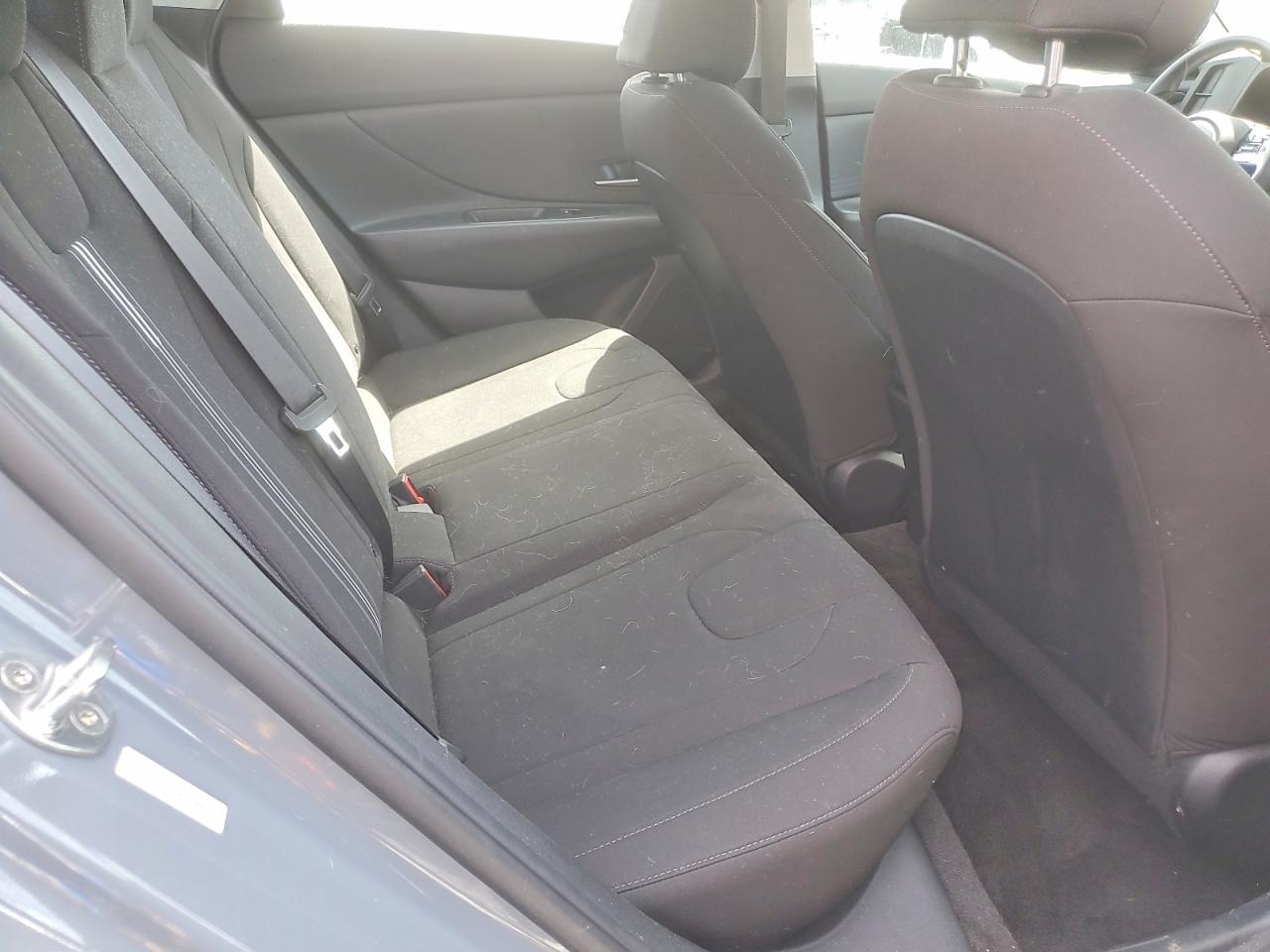 2022 HYUNDAI ELANTRA
