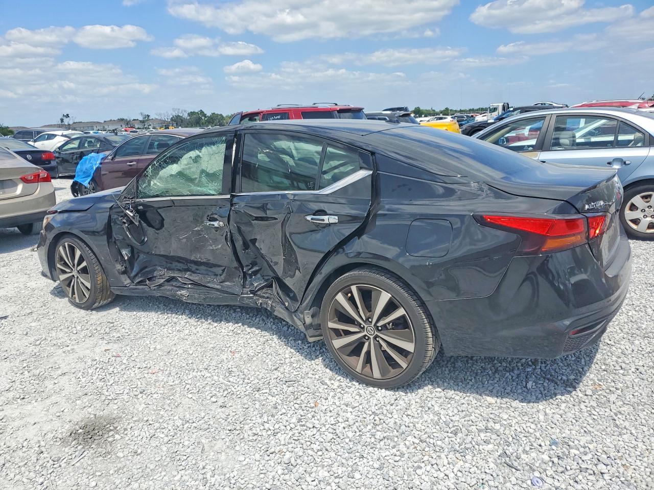 2019 NISSAN ALTIMA