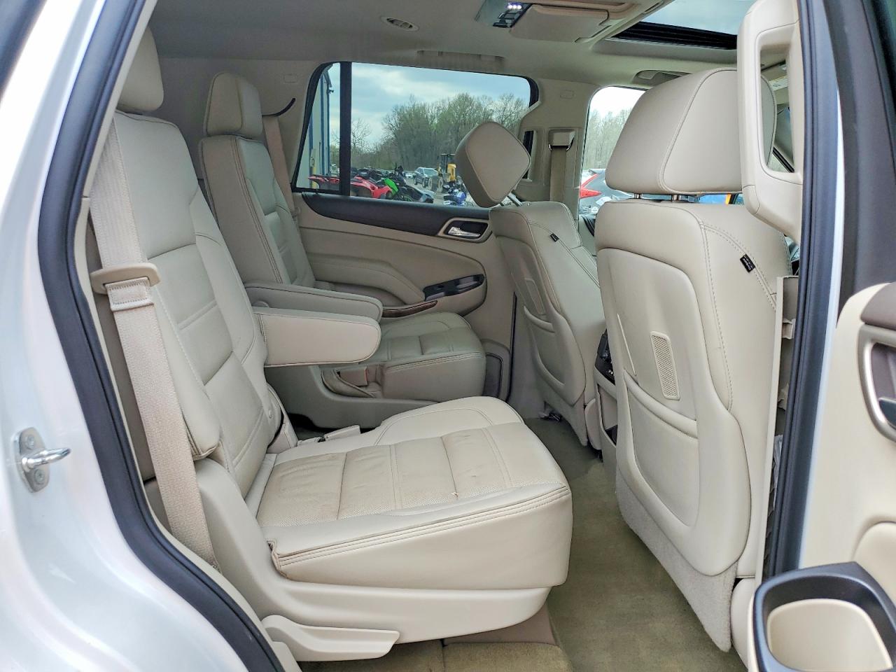 2016 GMC YUKON