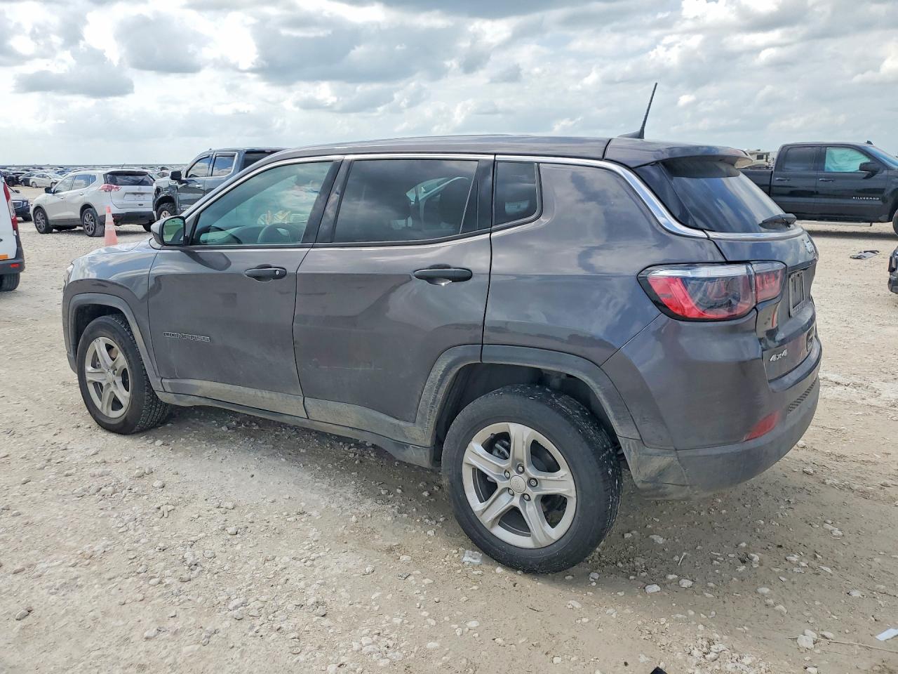 2023 JEEP COMPASS
