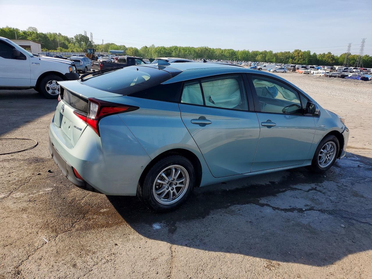 2019 TOYOTA PRIUS