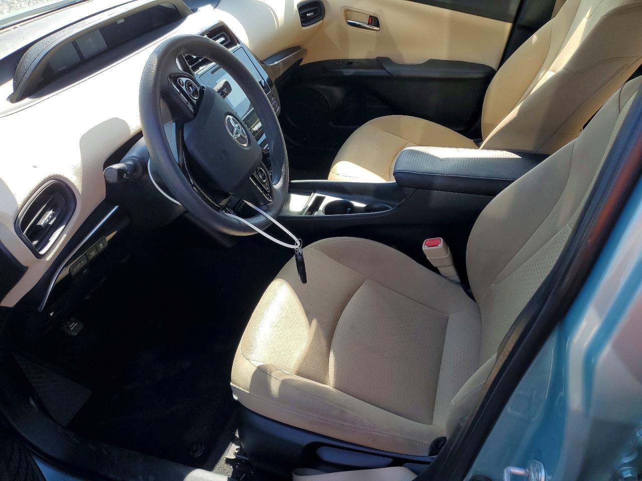 2019 TOYOTA PRIUS