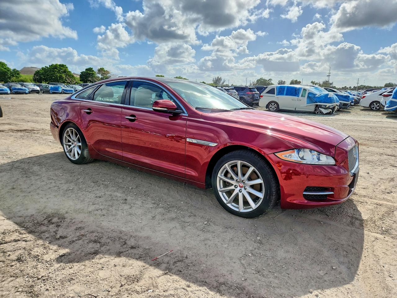 2014 JAGUAR XJ