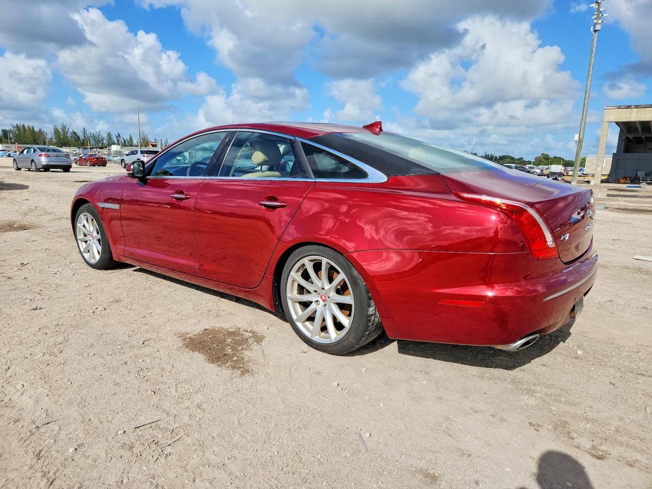 2014 JAGUAR XJ