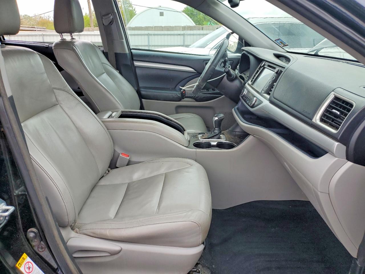 2015 TOYOTA HIGHLANDER