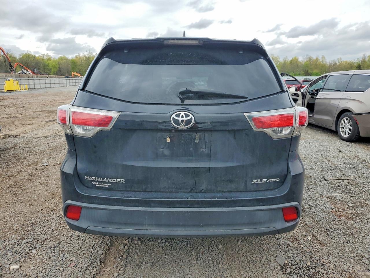 2015 TOYOTA HIGHLANDER