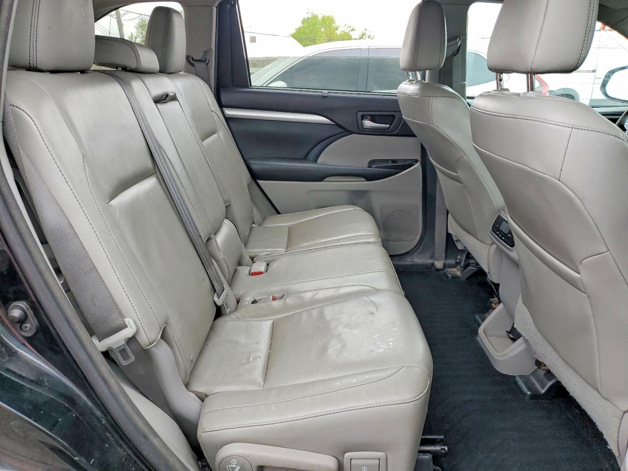 2015 TOYOTA HIGHLANDER