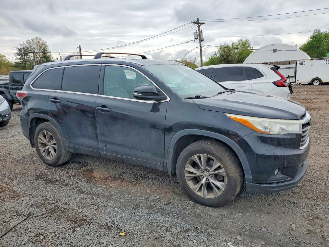 2015 TOYOTA HIGHLANDER