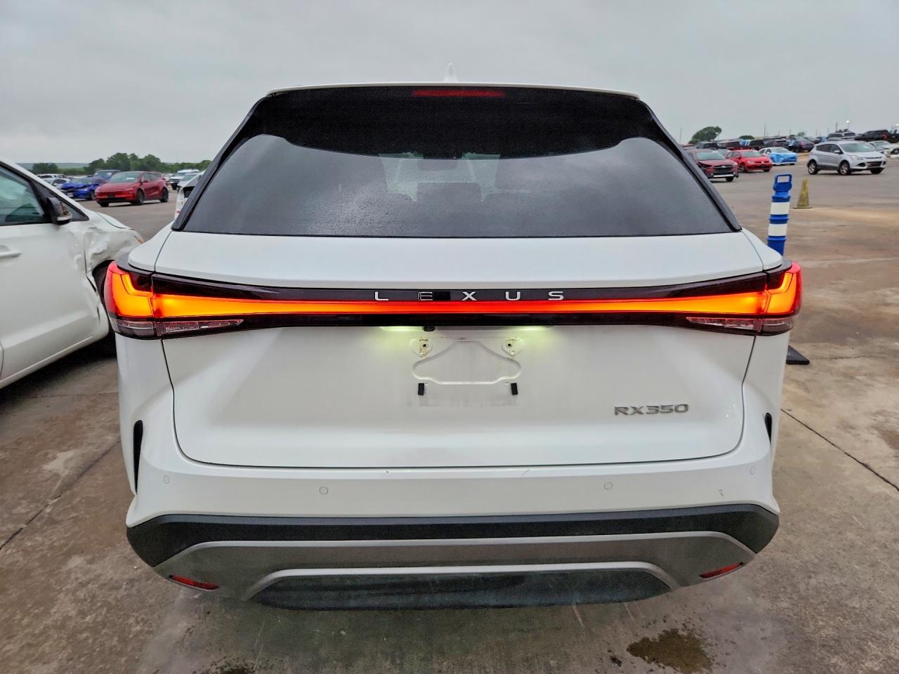 2023 LEXUS RX350