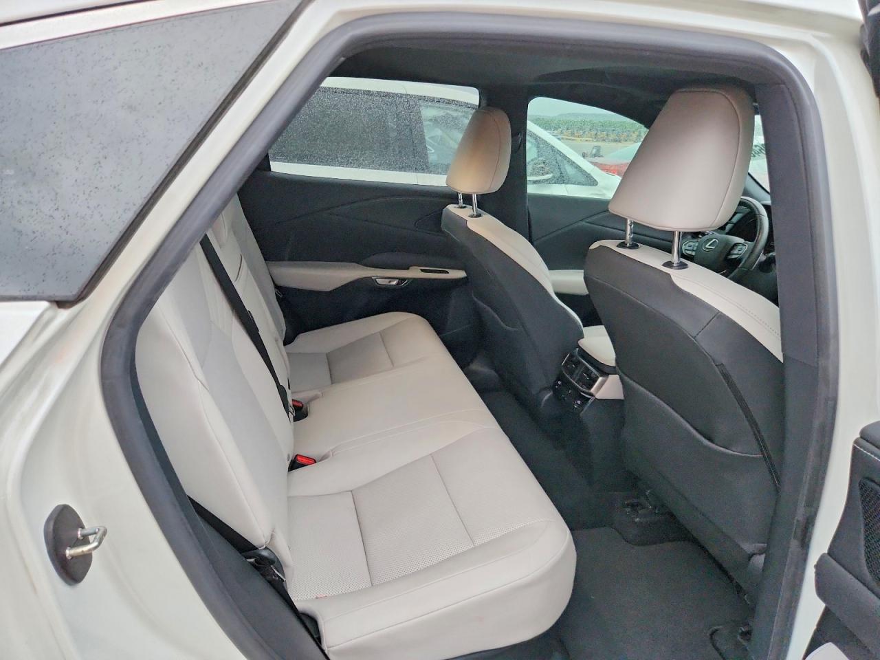 2023 LEXUS RX350