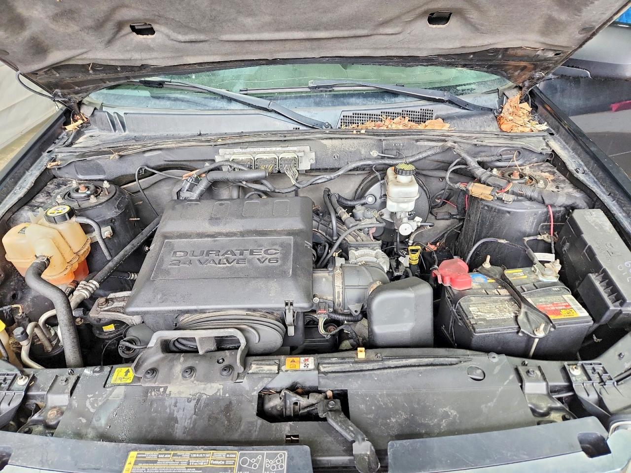 2011 FORD ESCAPE
