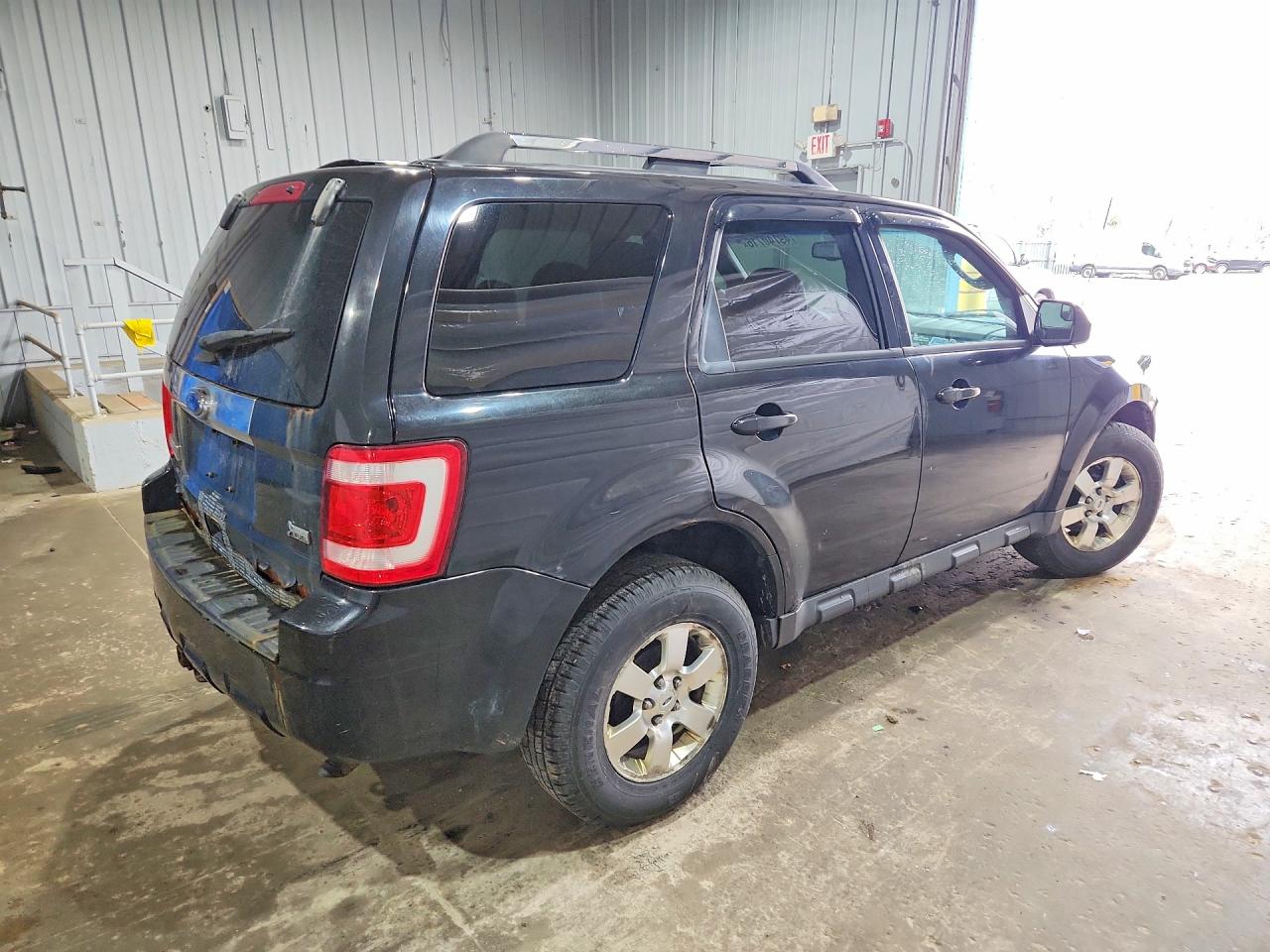2011 FORD ESCAPE