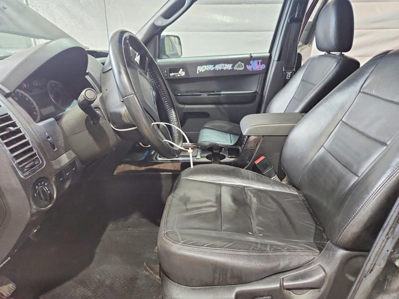 2011 FORD ESCAPE