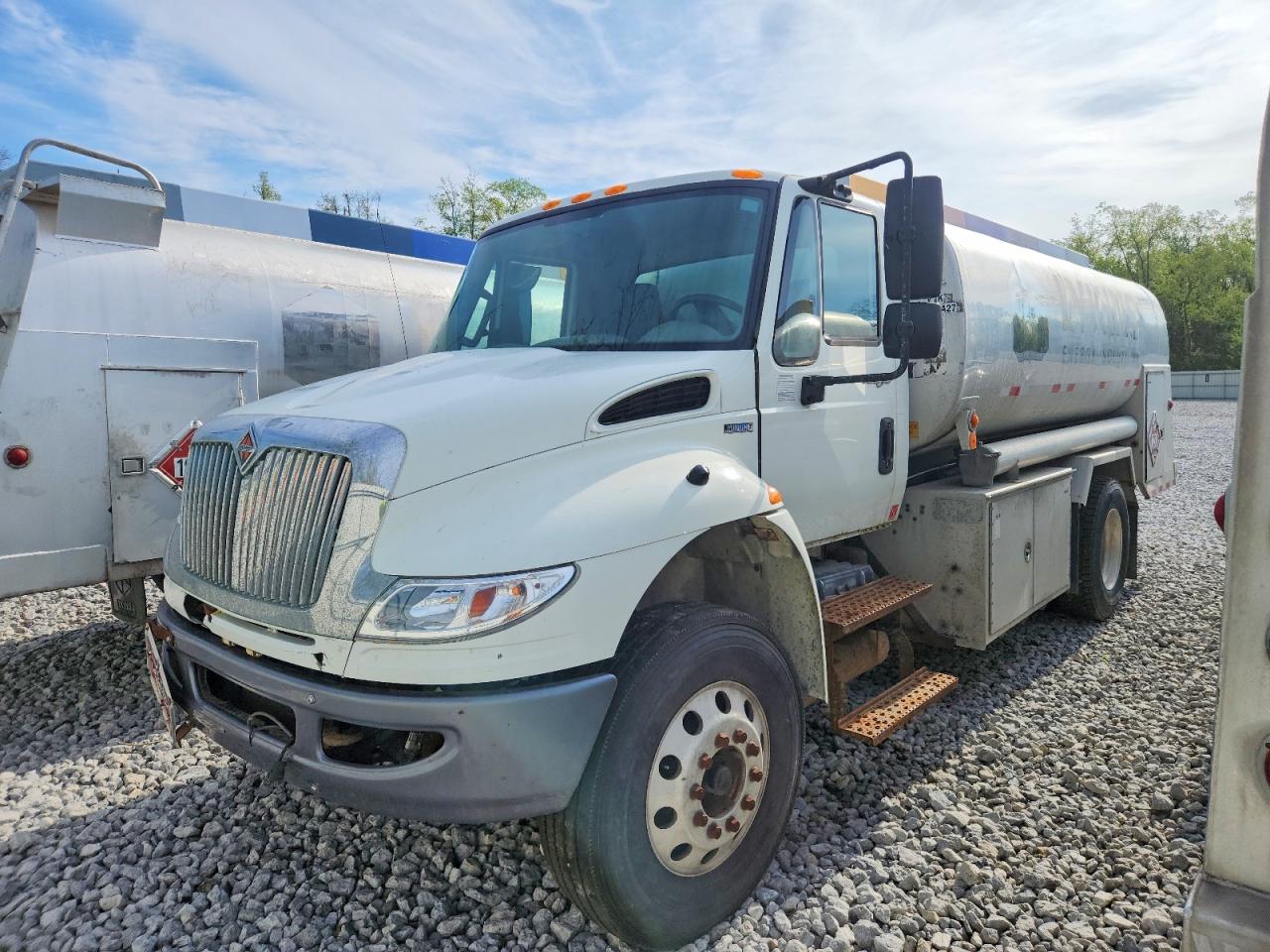 2011 INTERNATIONAL 4000 SERIE
