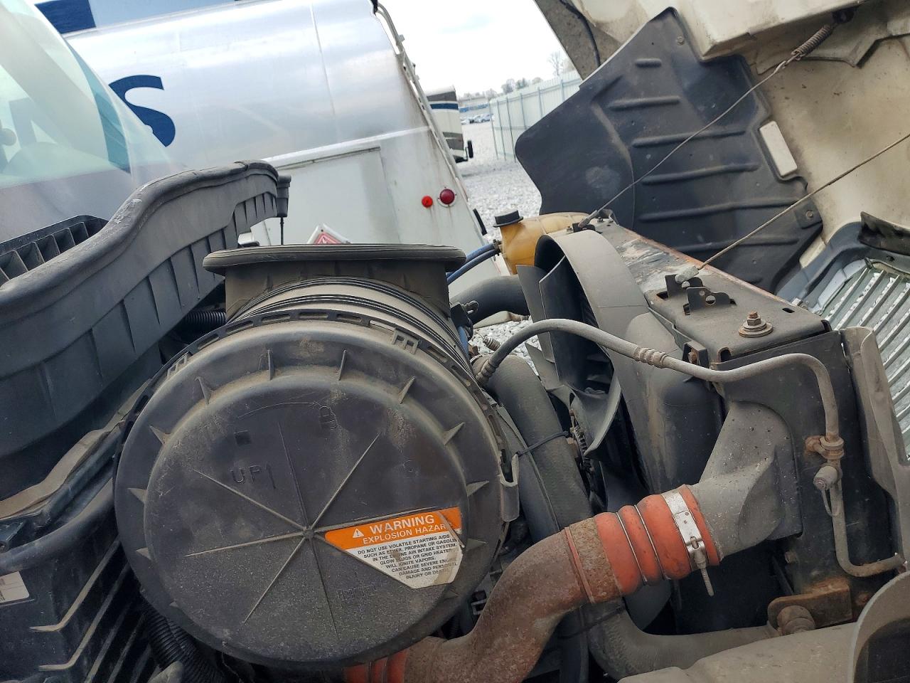 2011 INTERNATIONAL 4000 SERIE