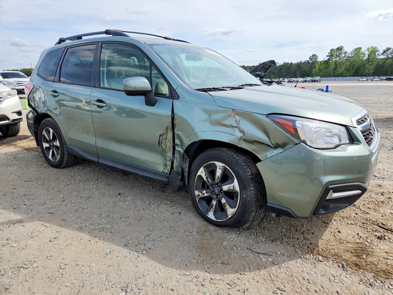 2017 SUBARU FORESTER