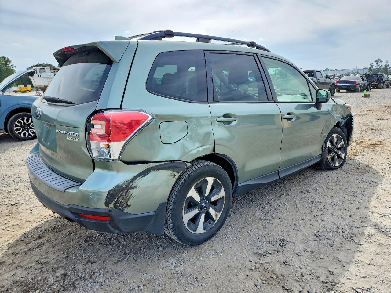 2017 SUBARU FORESTER