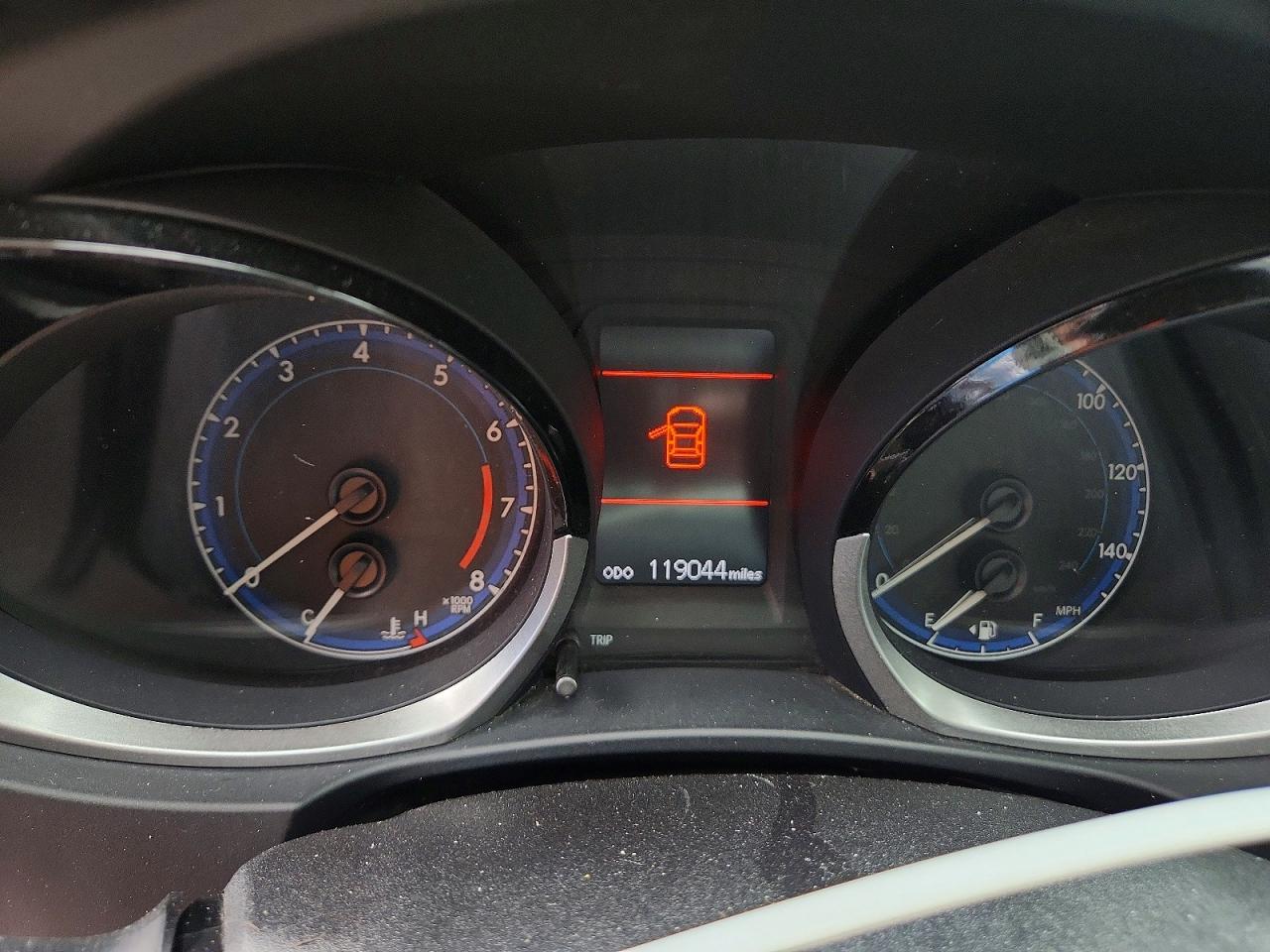 2016 TOYOTA COROLLA