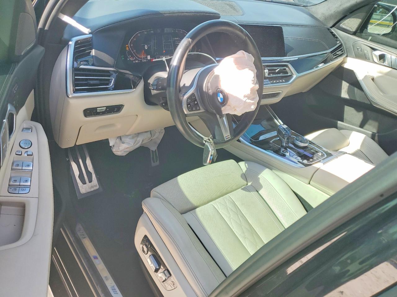 2022 BMW X7