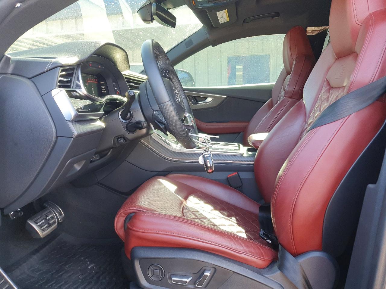 2024 AUDI SQ8
