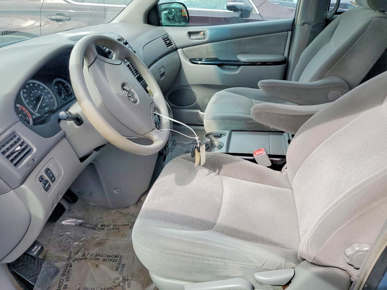 2005 TOYOTA SIENNA