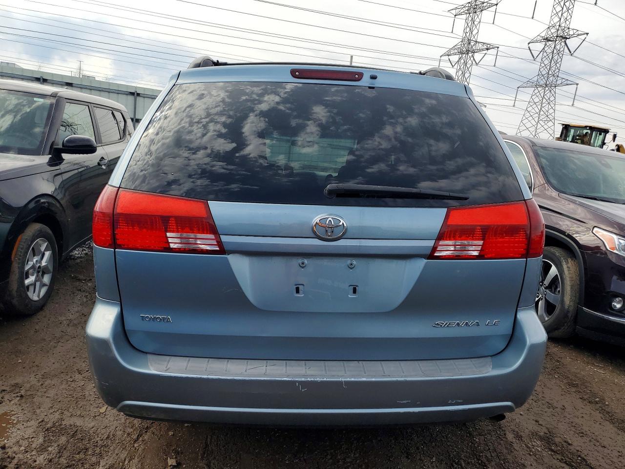 2005 TOYOTA SIENNA
