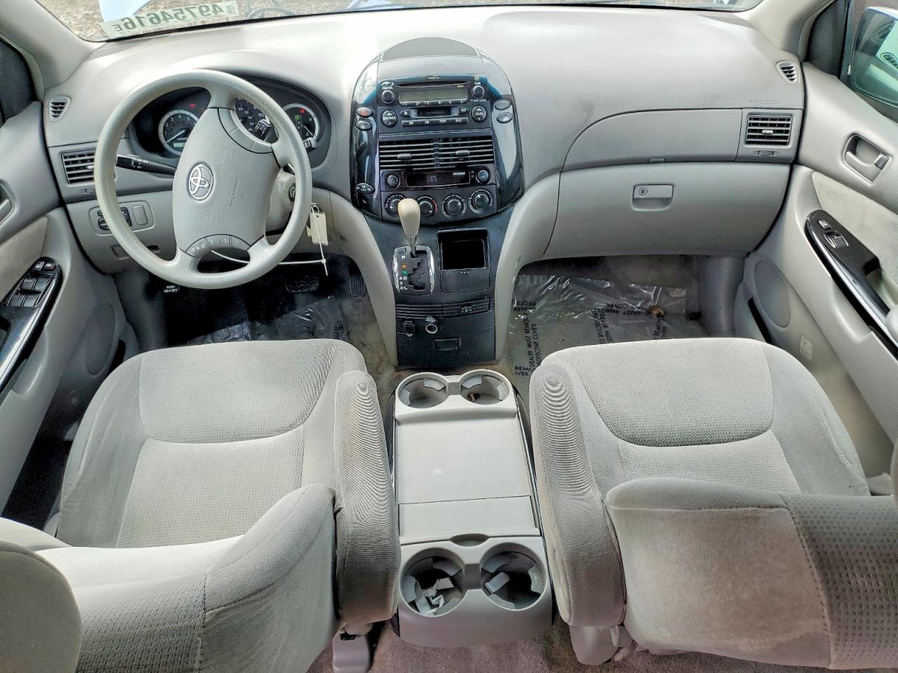 2005 TOYOTA SIENNA