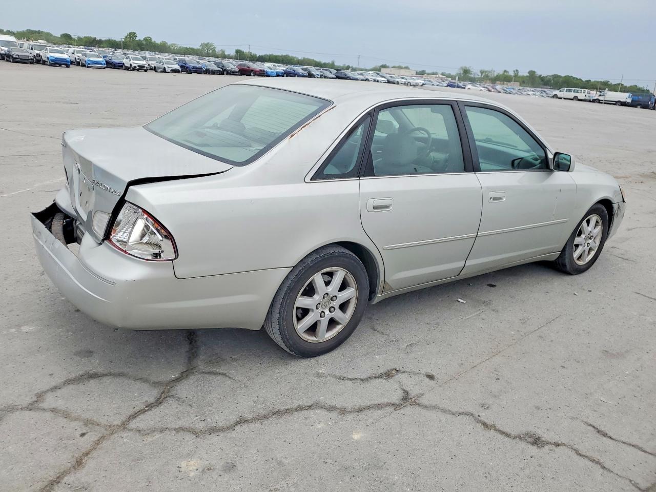 2002 TOYOTA AVALON