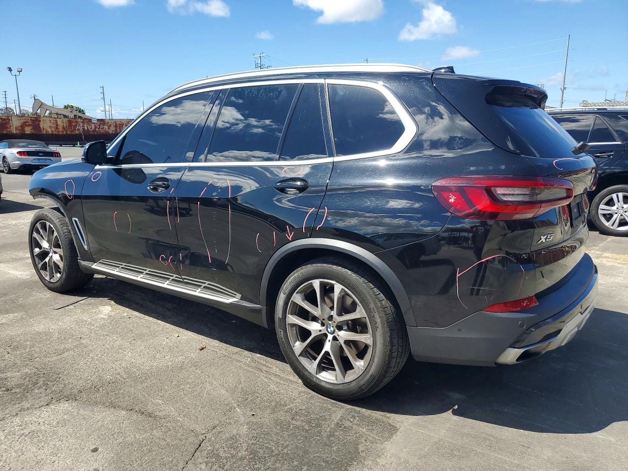 2023 BMW X5