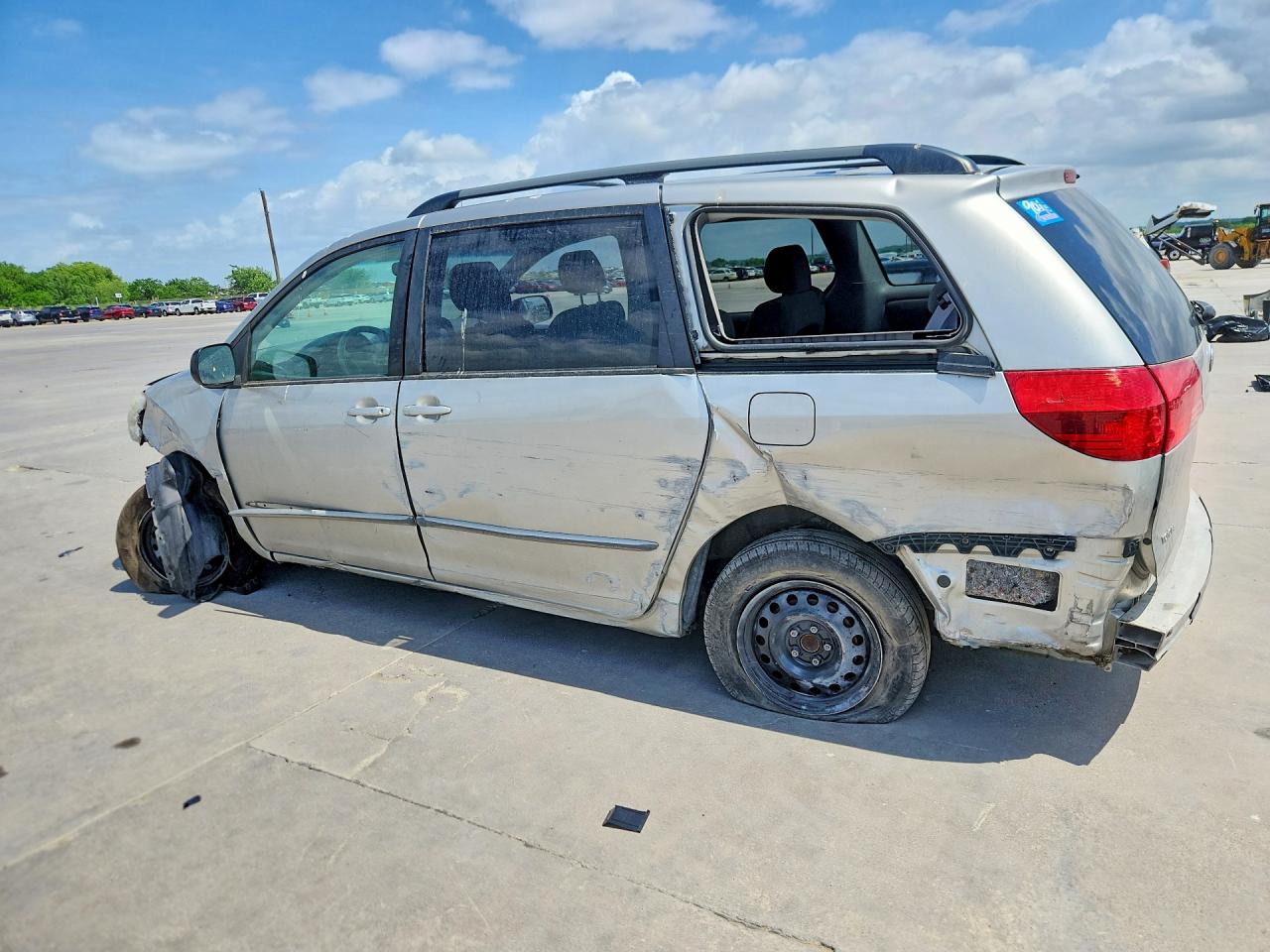 2004 TOYOTA SIENNA