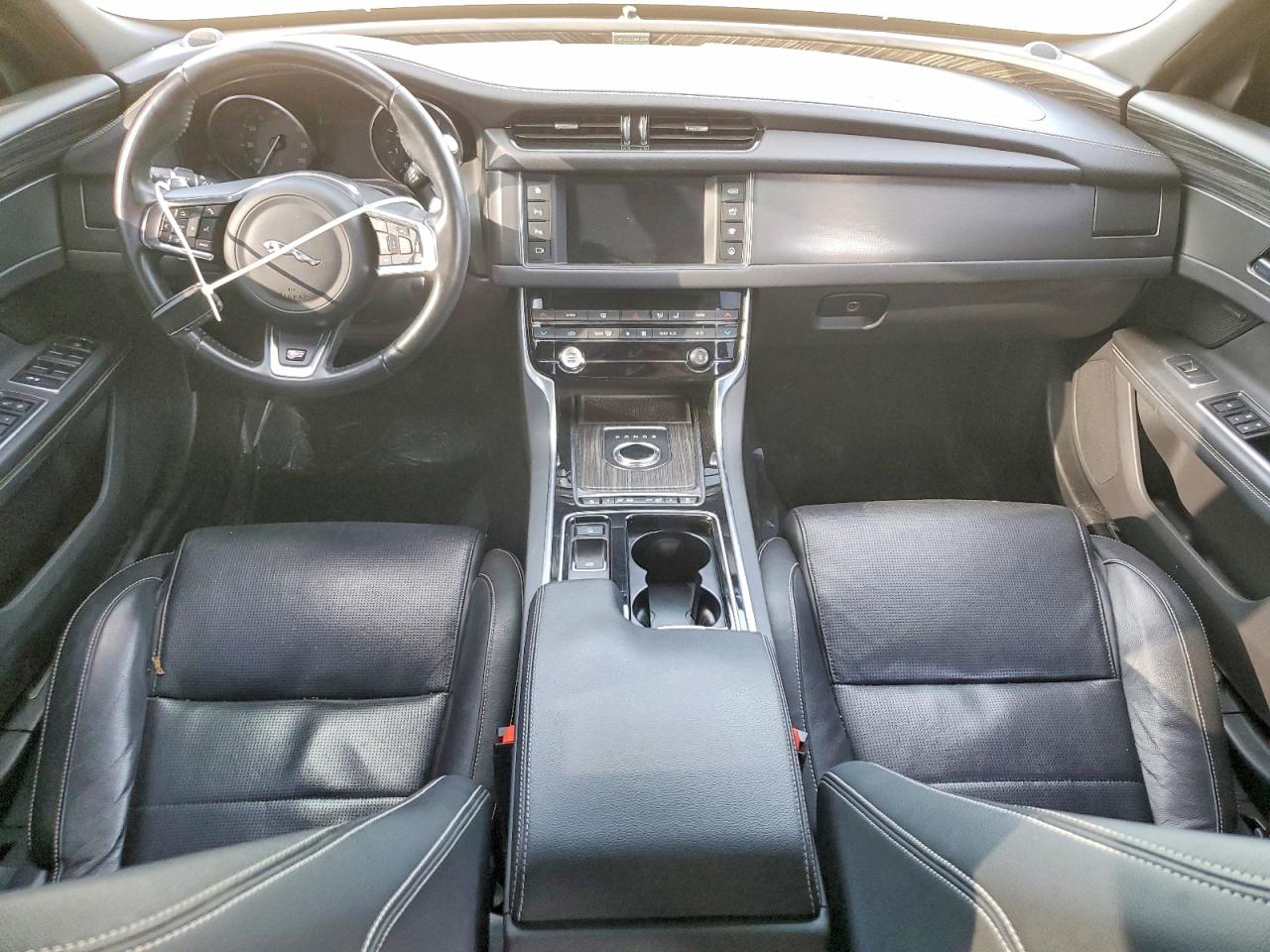 2018 JAGUAR XF