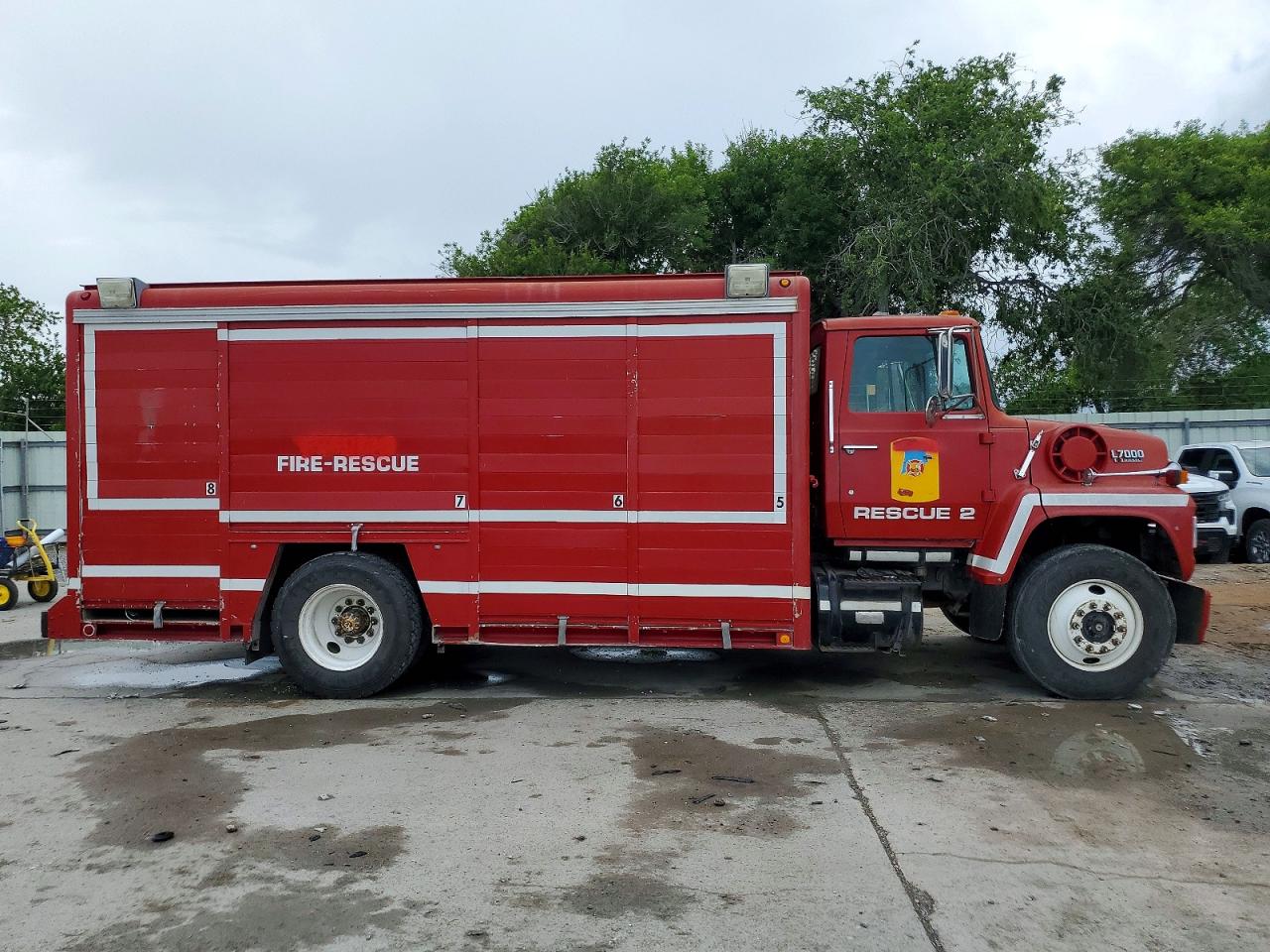 1989 FORD L SERIES