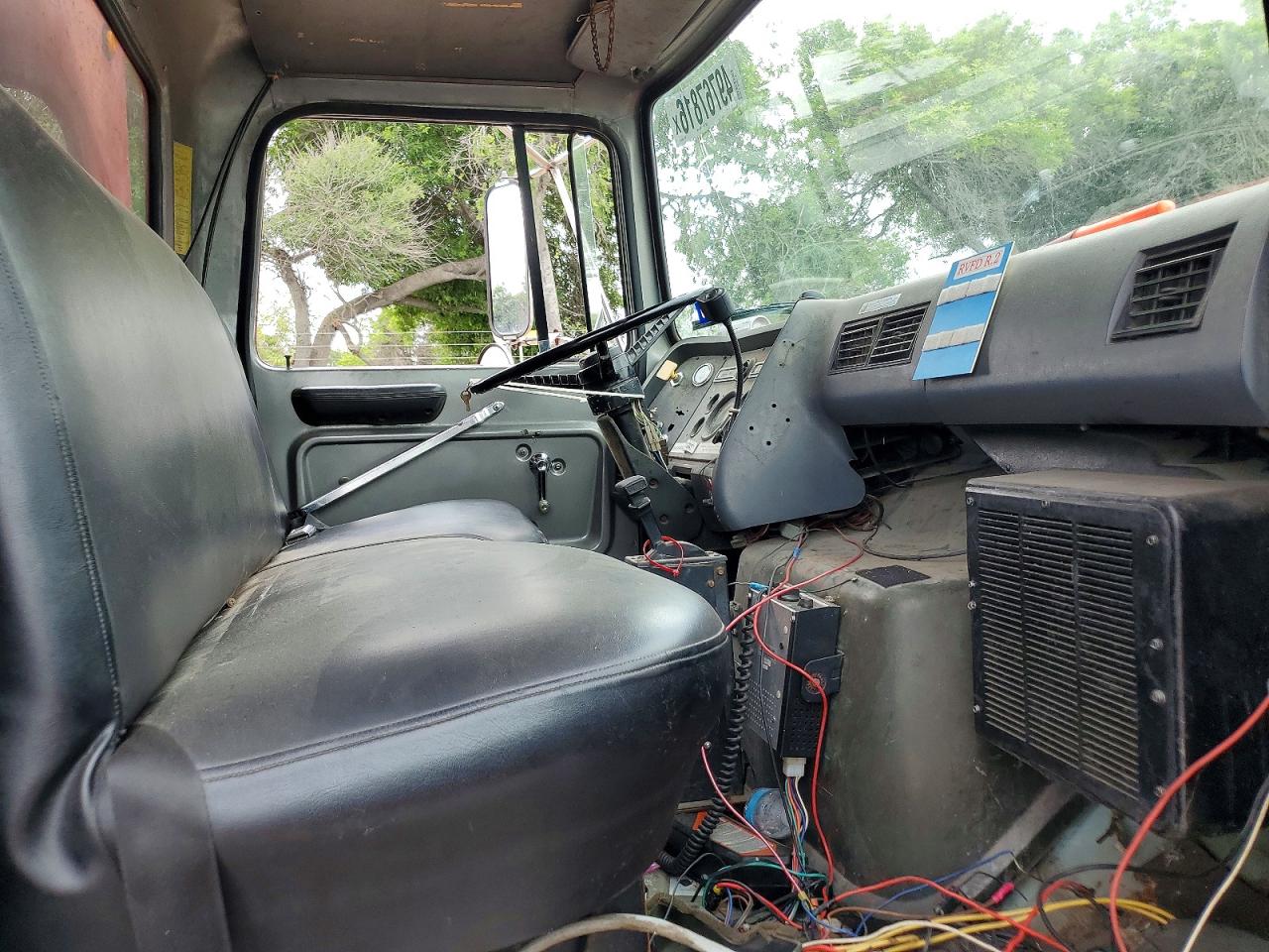 1989 FORD L SERIES