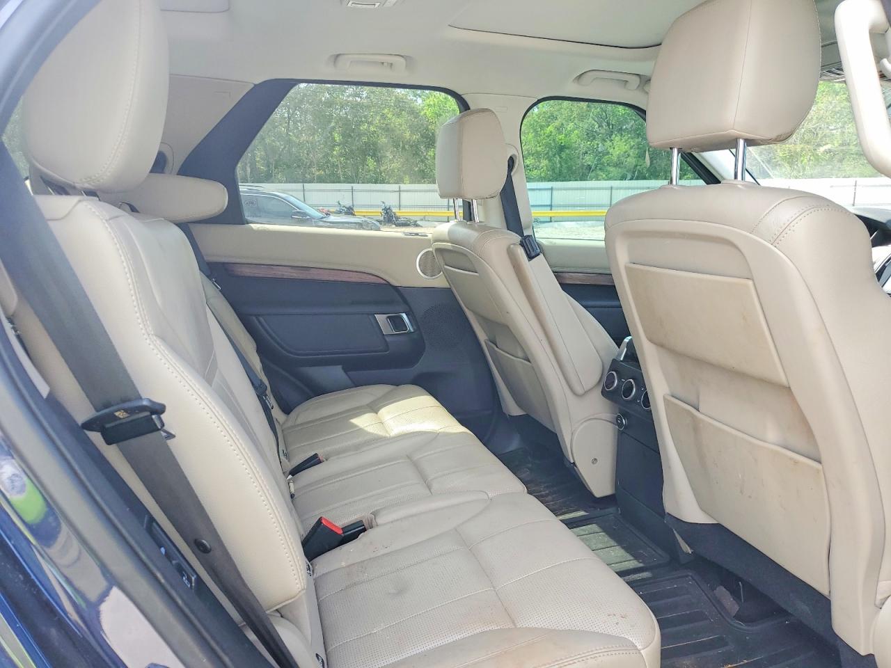 2017 LAND ROVER DISCOVERY