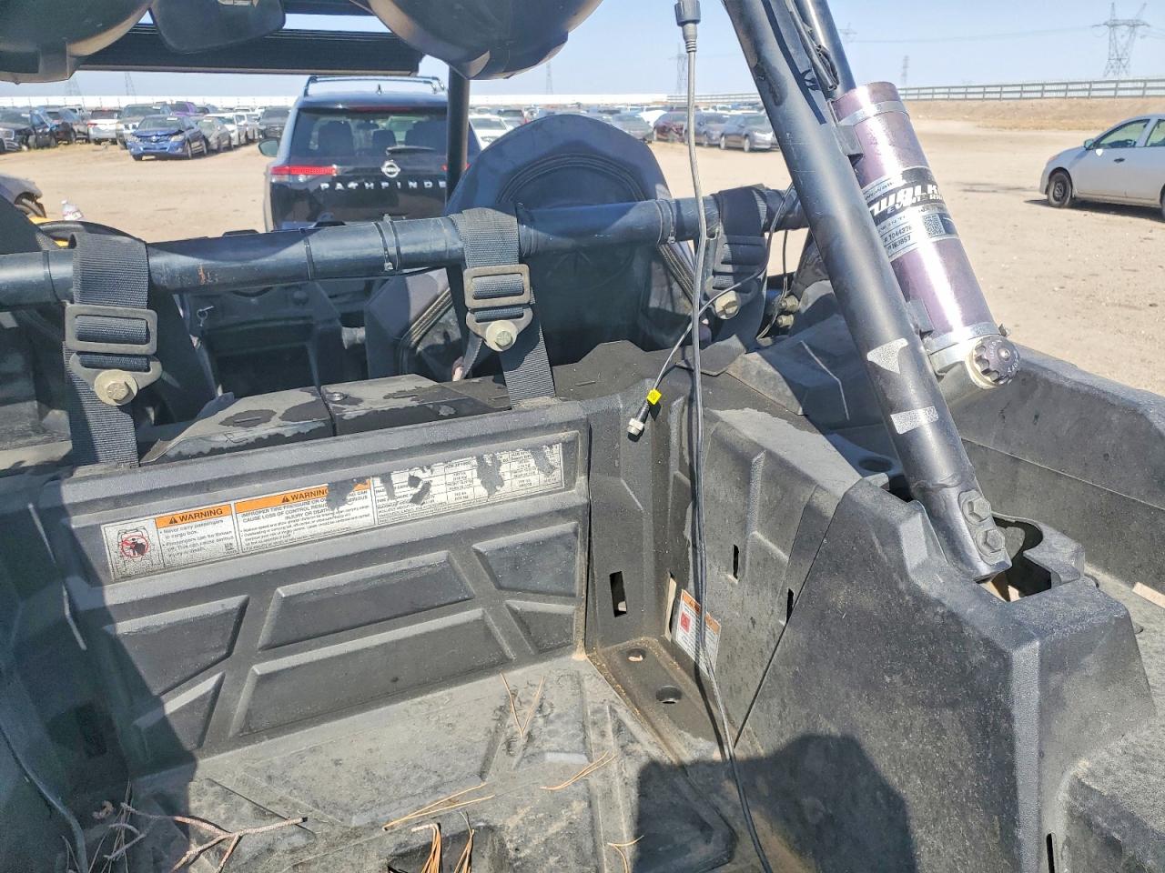 2015 POLARIS SIDEBYSIDE