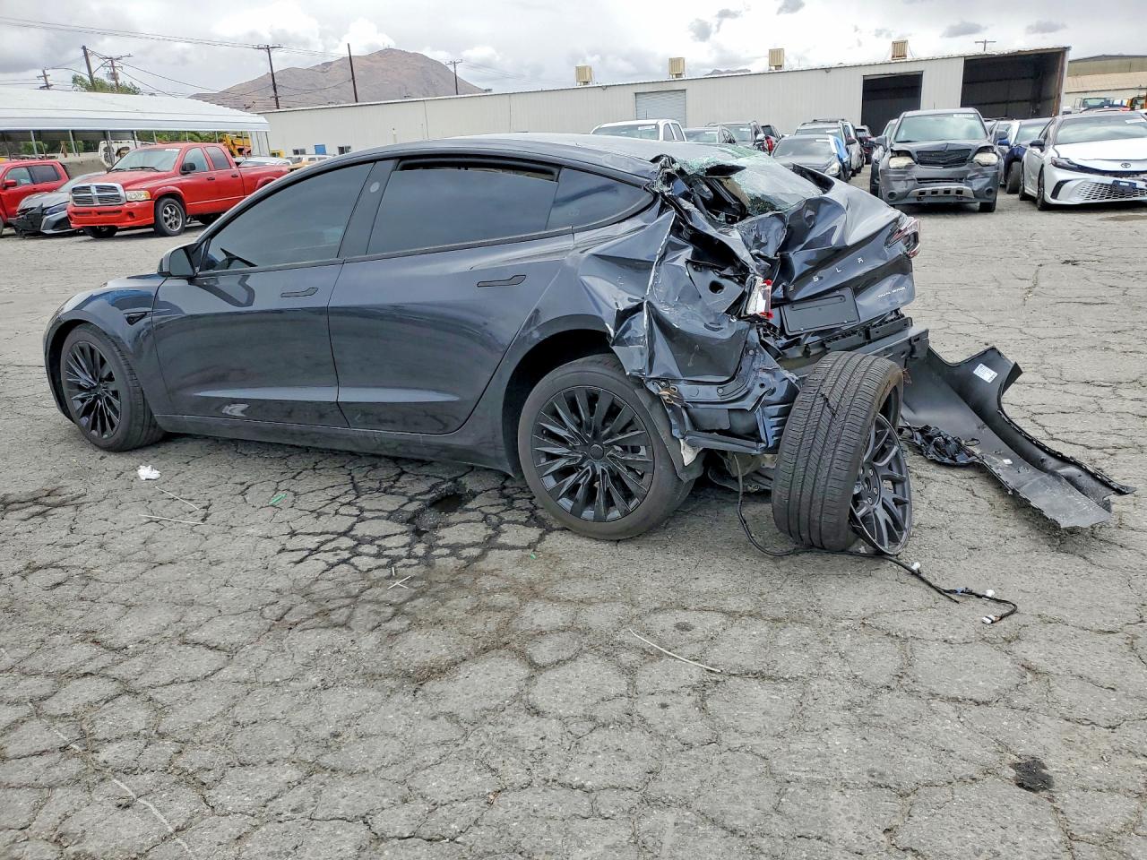 2024 TESLA MODEL 3