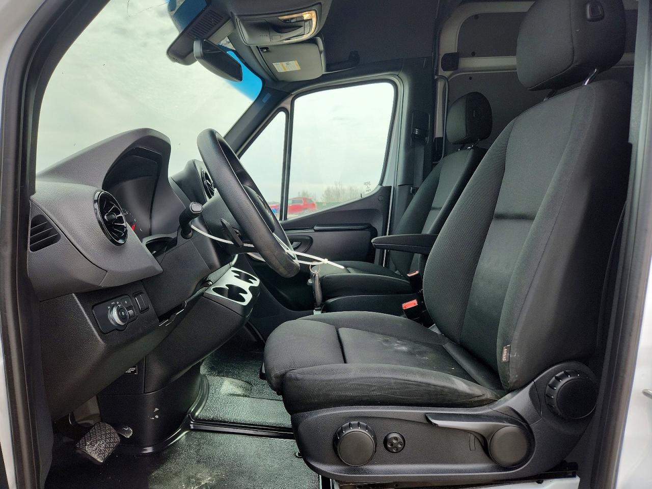 2021 MERCEDES BENZ SPRINTER