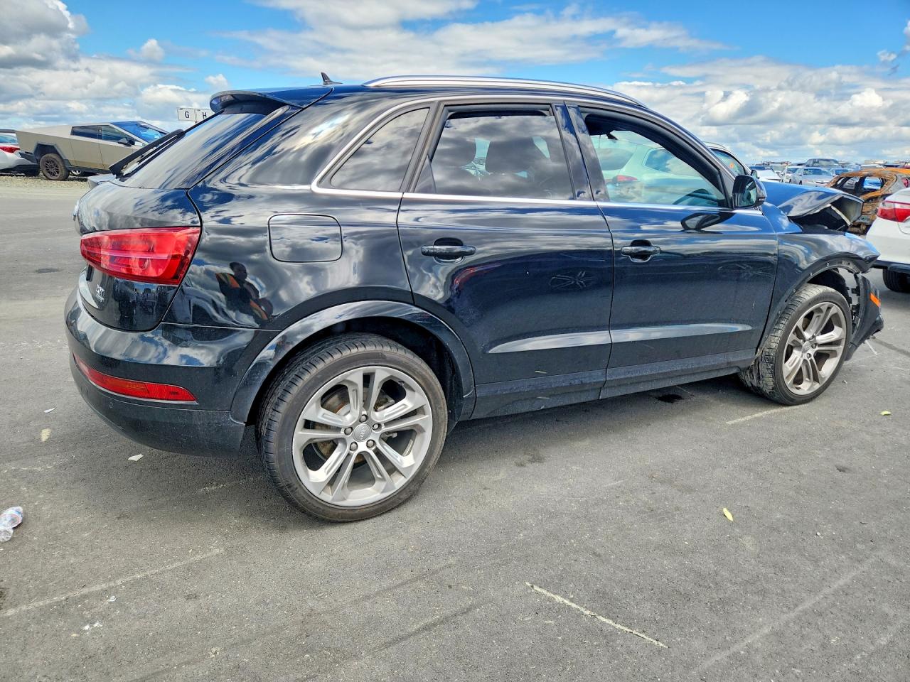 2017 AUDI Q3
