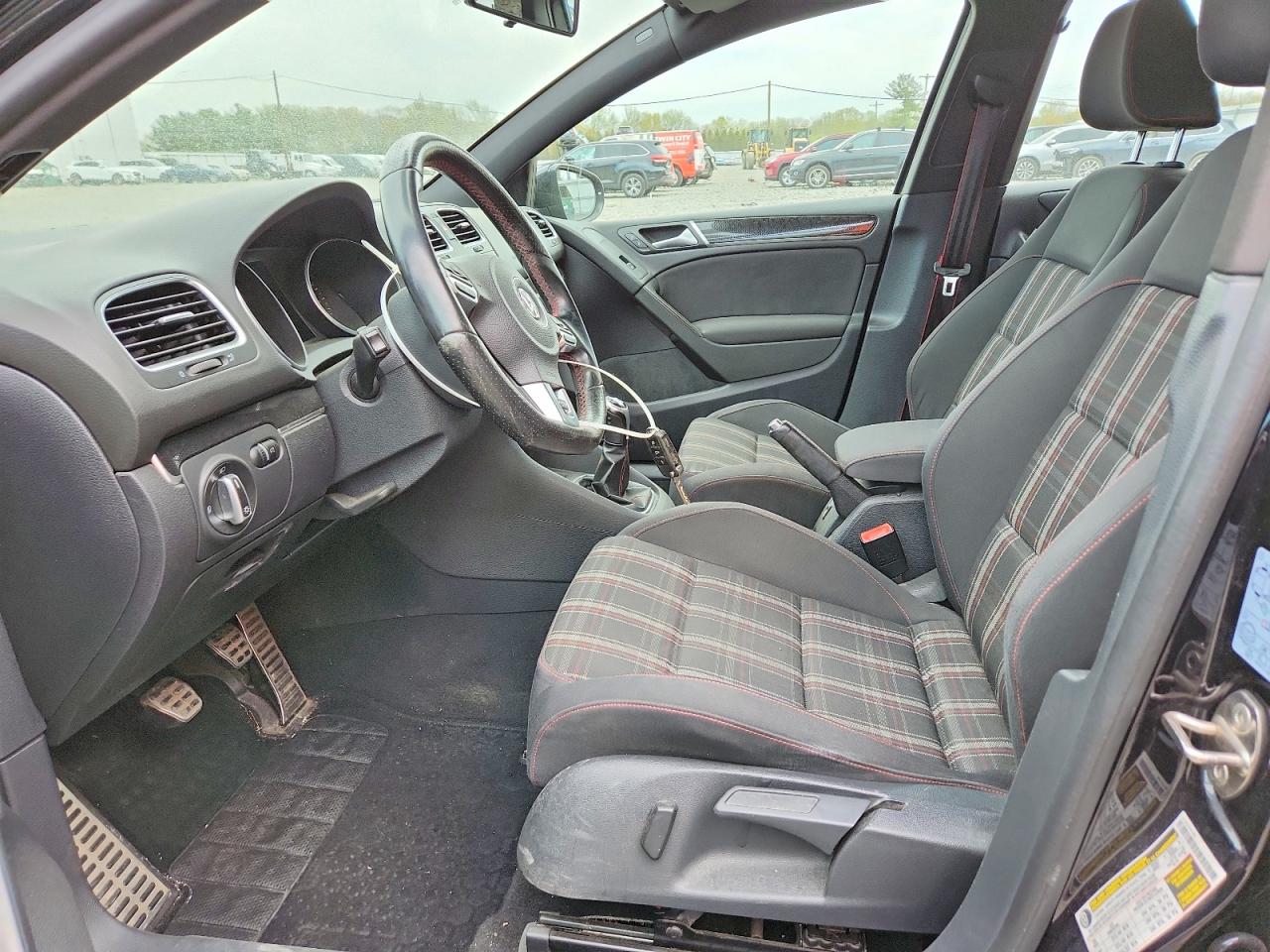 2014 VOLKSWAGEN GTI