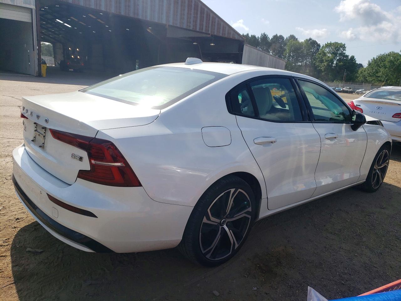 2024 VOLVO S60