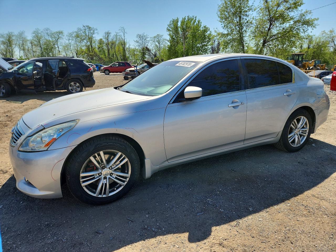 2013 INFINITI G37