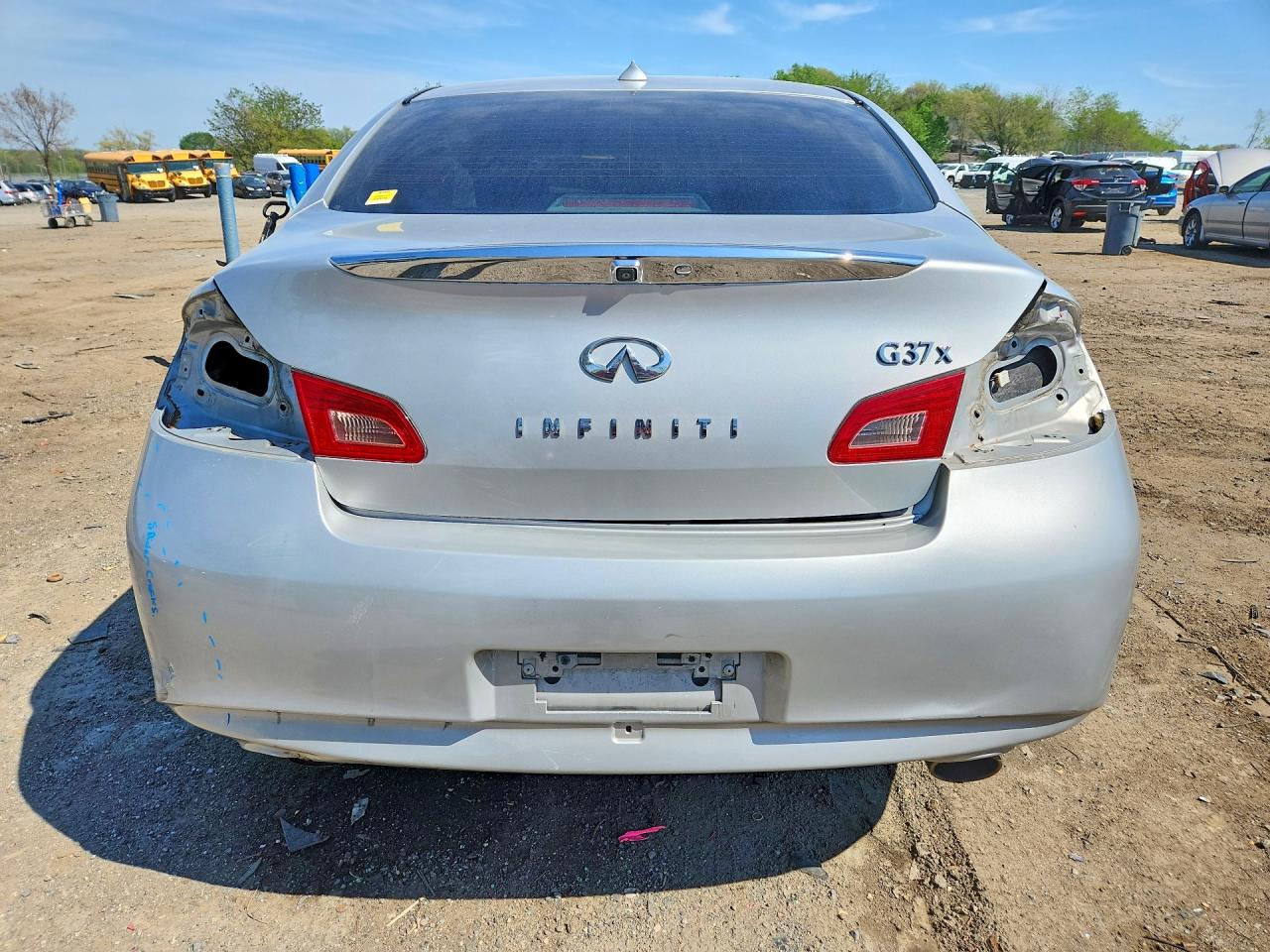 2013 INFINITI G37