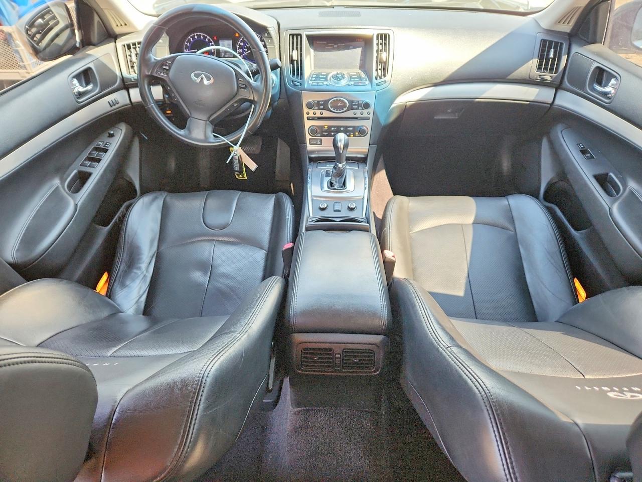 2013 INFINITI G37
