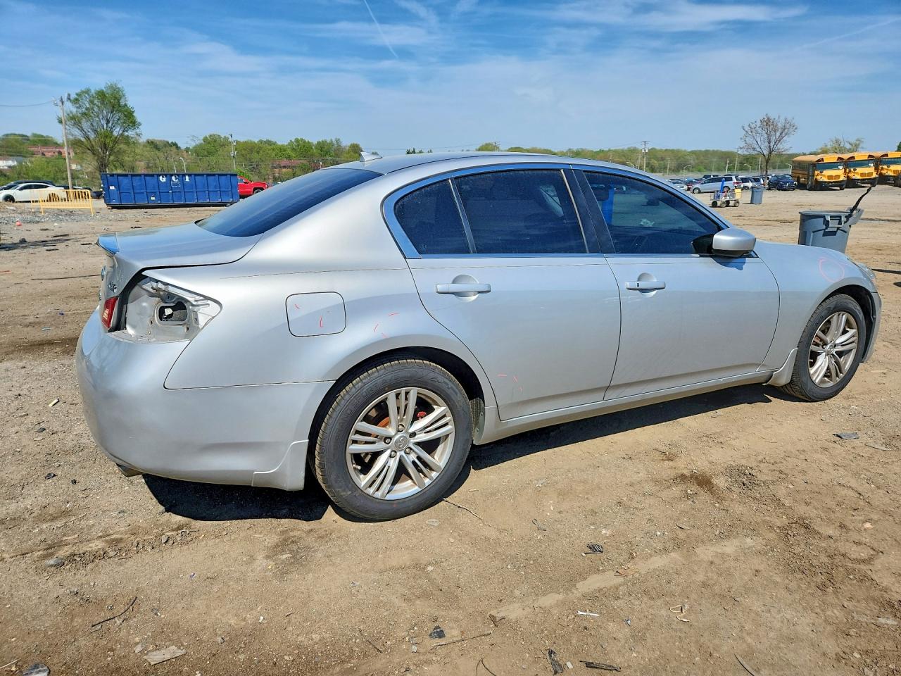 2013 INFINITI G37