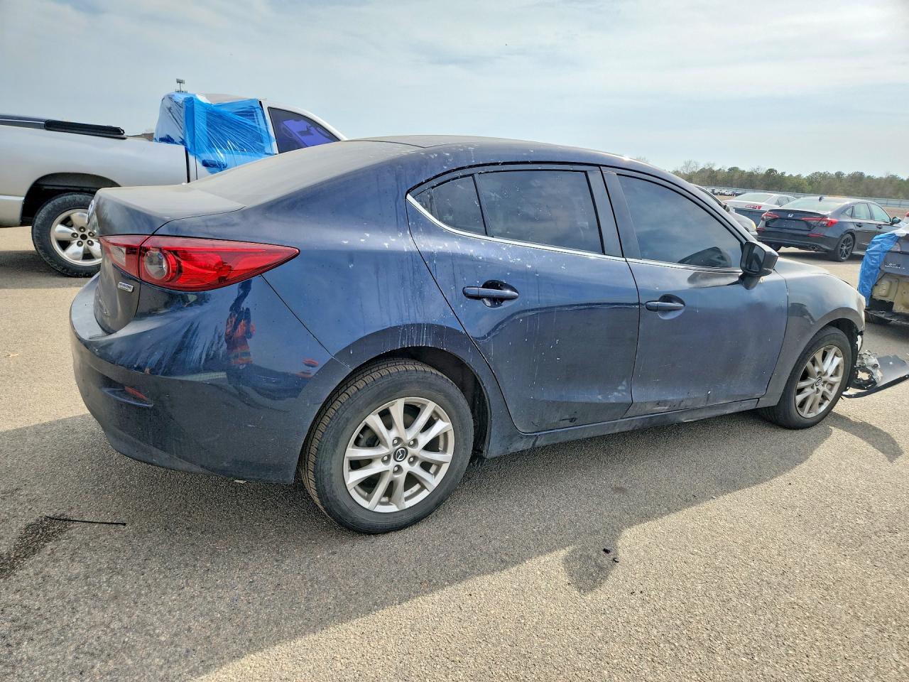2018 MAZDA 3