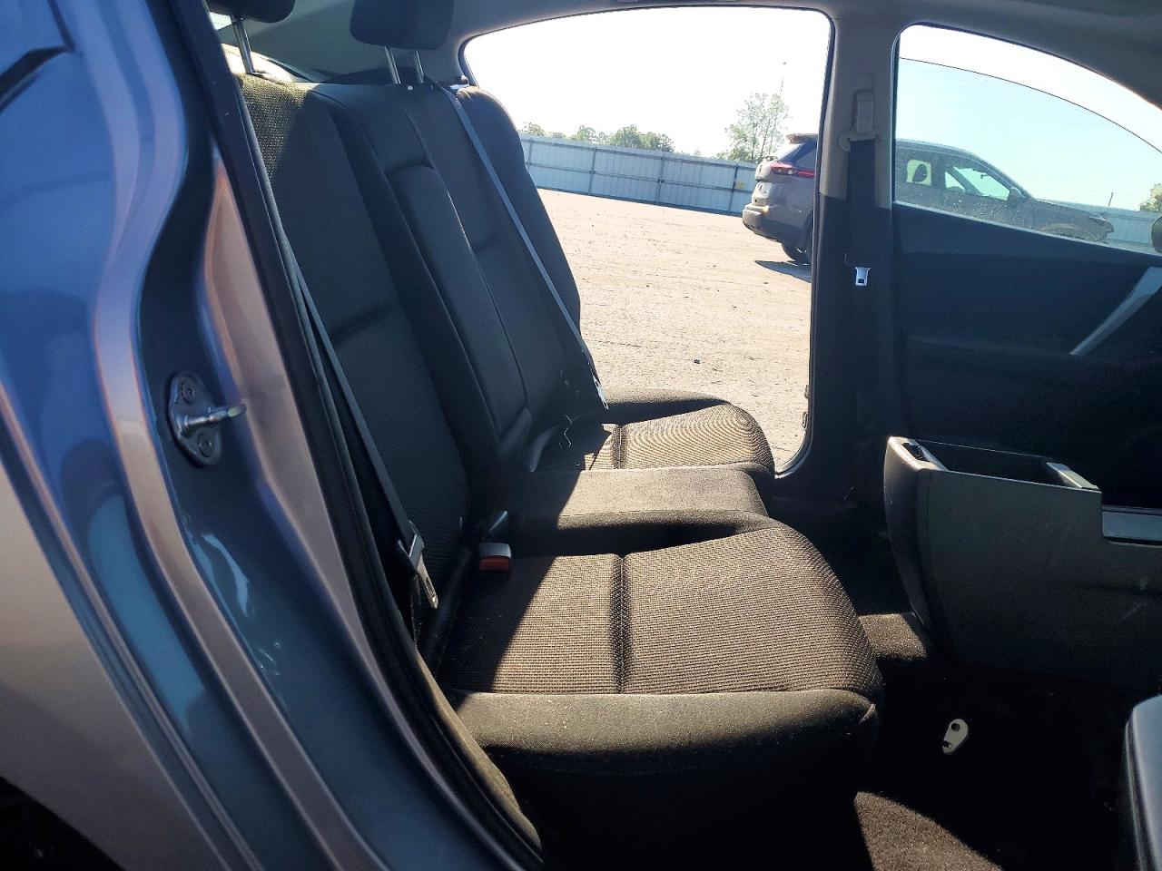 2012 MAZDA MAZDA3