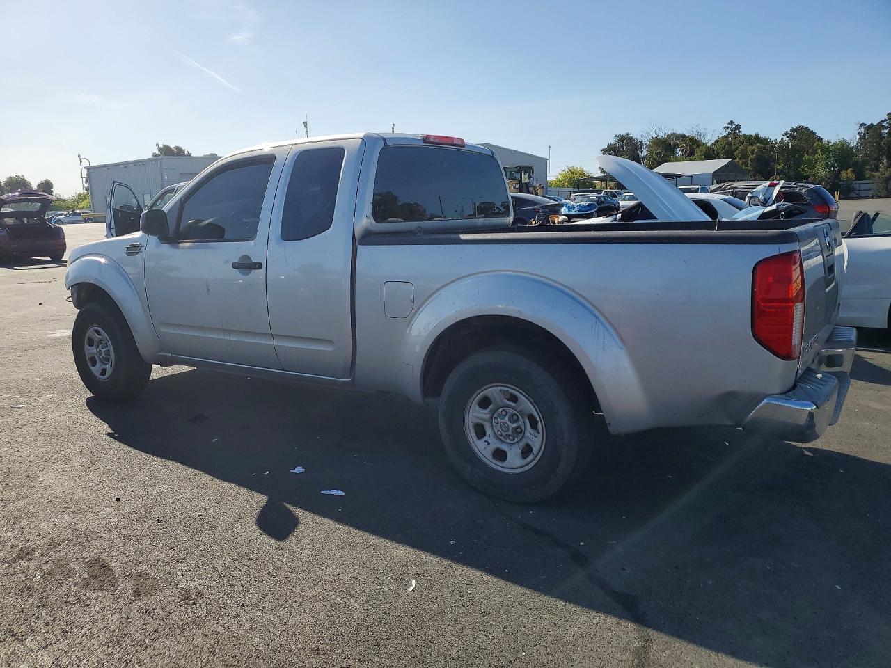2006 NISSAN FRONTIER
