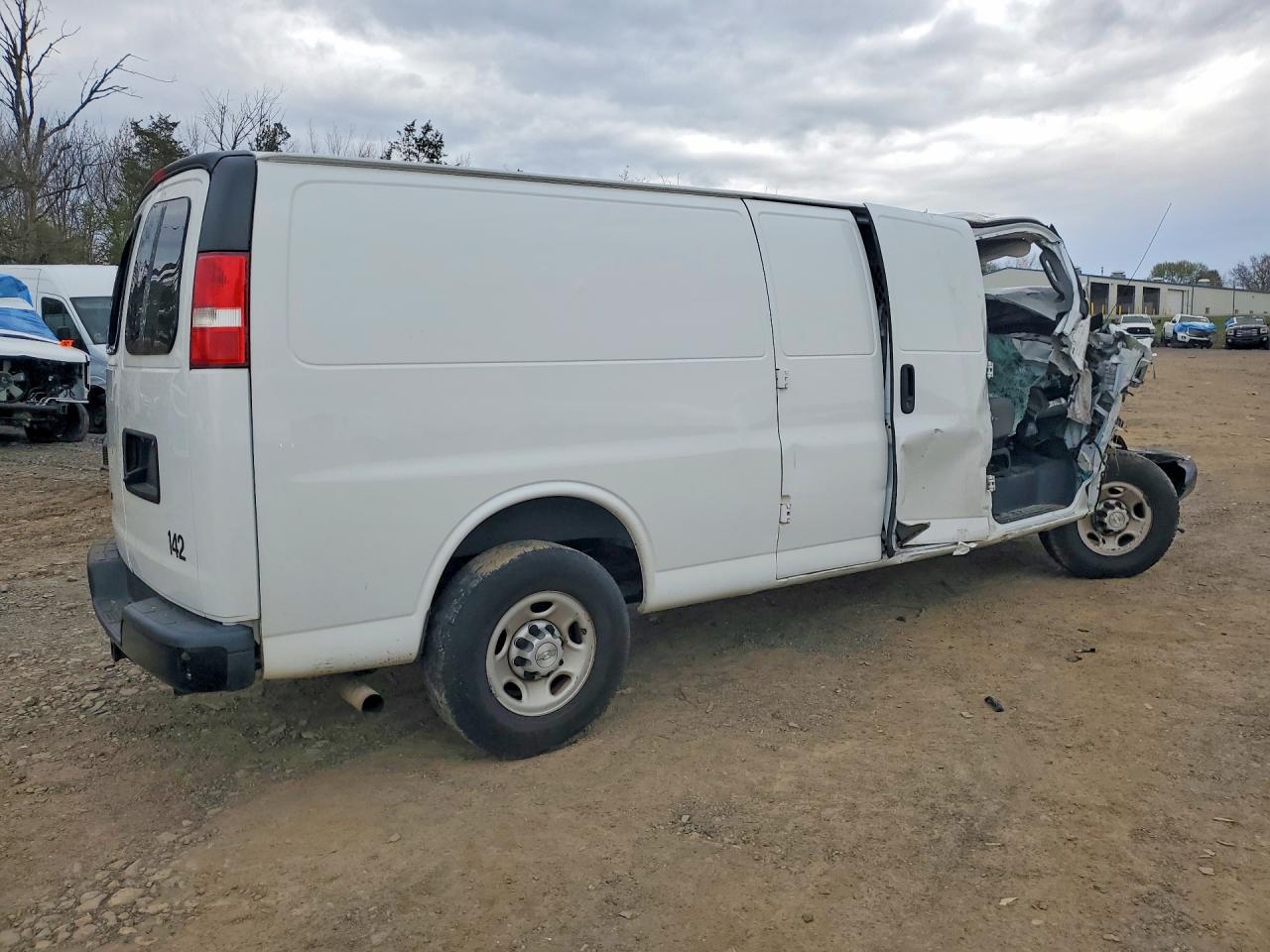 2019 CHEV EXPRESS