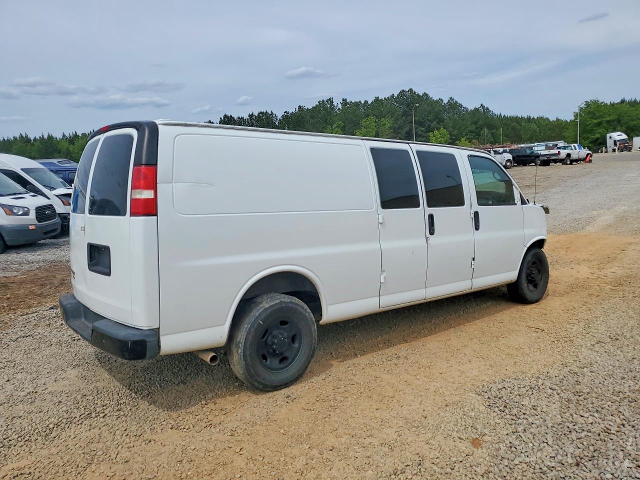 2015 CHEV EXPRESS